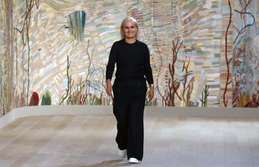 christian-dior--runway---paris-fashion-week---haute-couture-fallwinter-20212022-1327100538_3891x2507