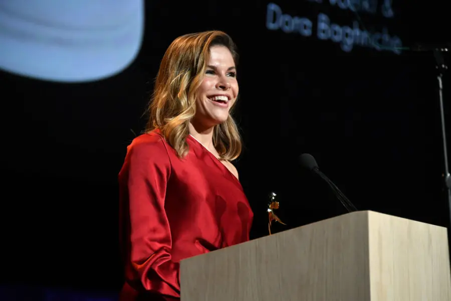 Emily Weiss en 2018. Foto por Dia Dipasupil/Getty Images para The Fragrance Foundation
