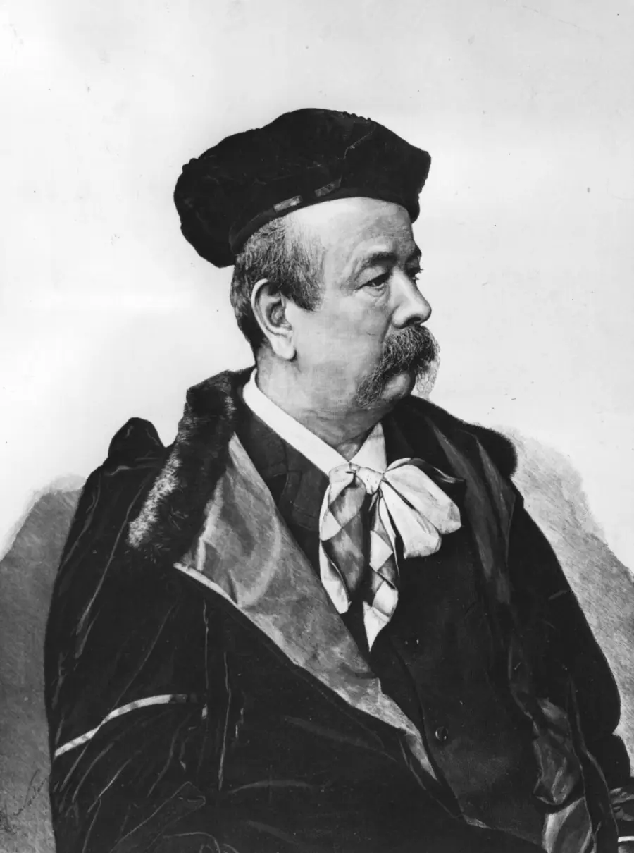  Charles Frederick Worth. Hulton Archive / Getty Images.