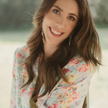 Vanessa  Burbano Pazmiño
