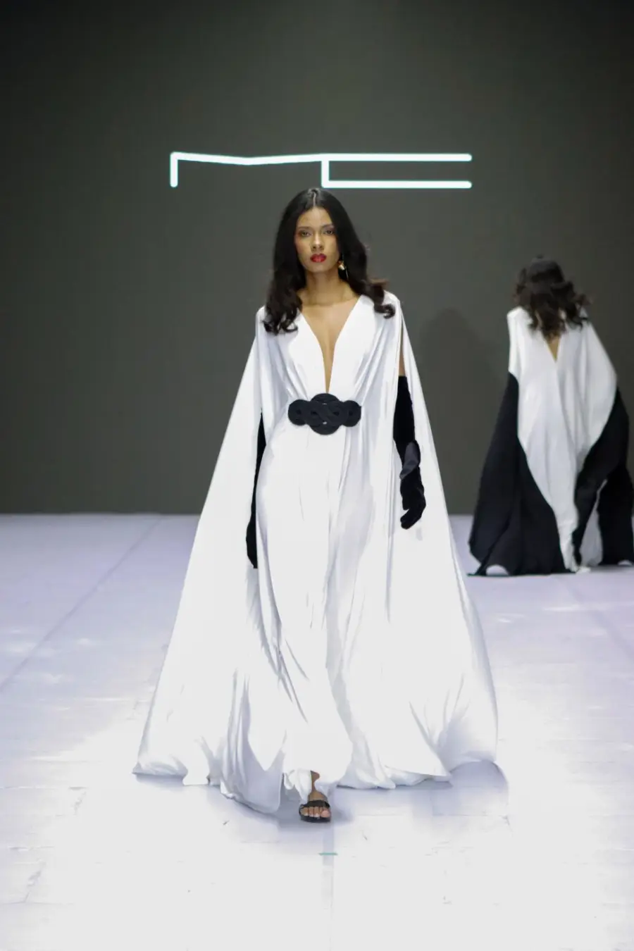 Pasarela Michael Castello