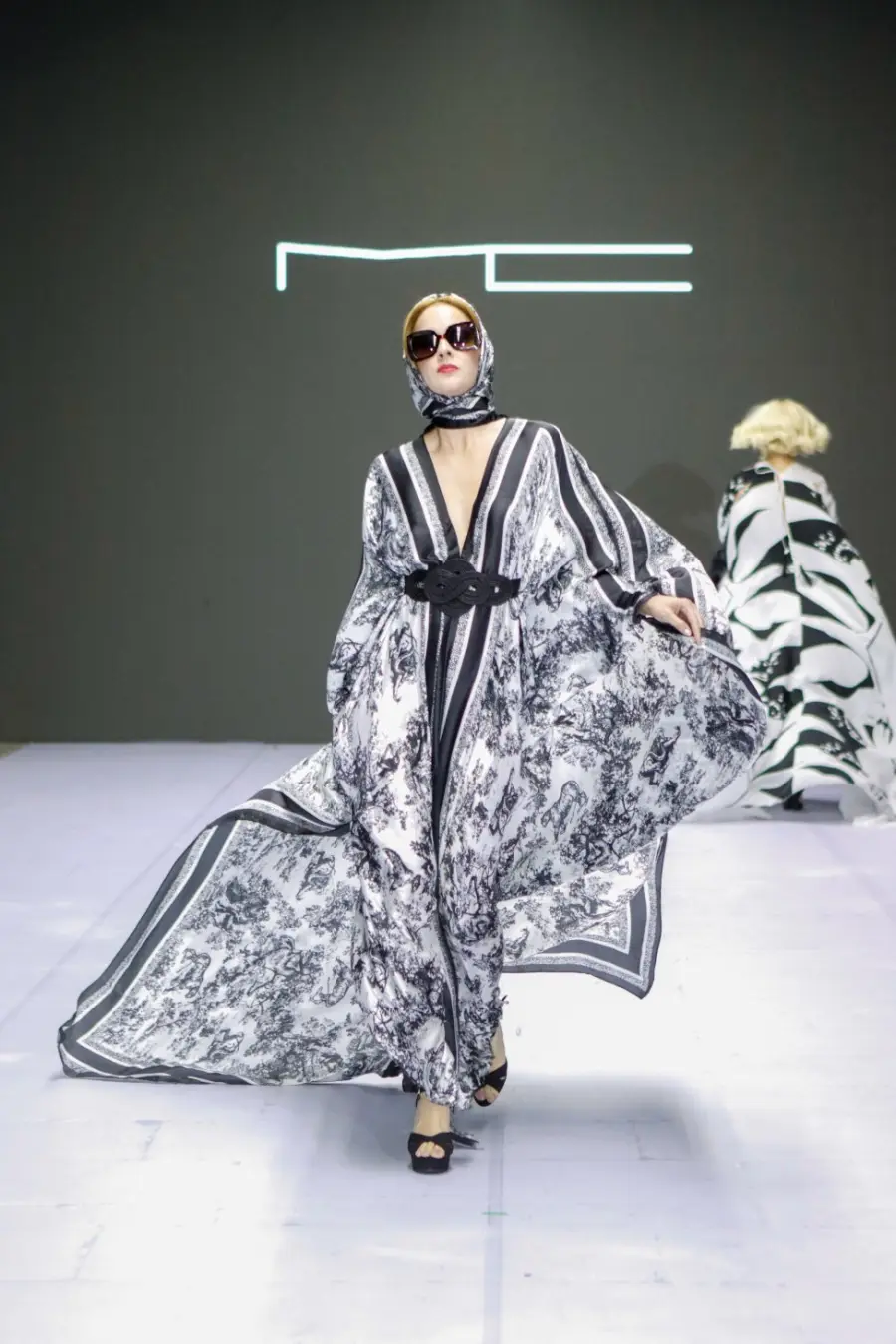 Pasarela Michael Castello