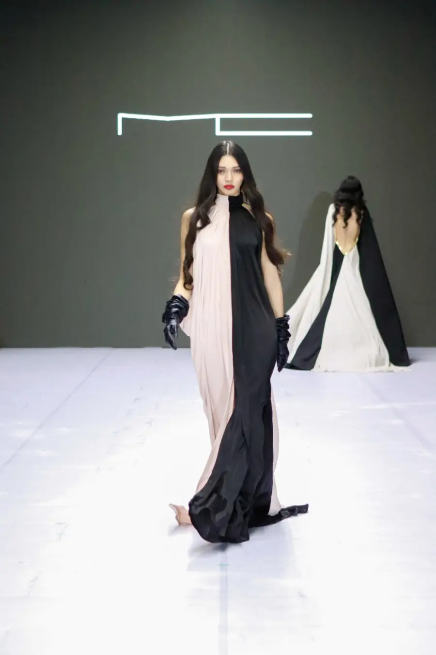 Pasarela Michael Castello