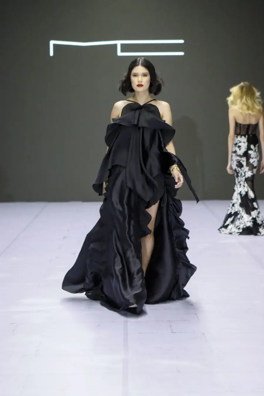 Pasarela Michael Castello