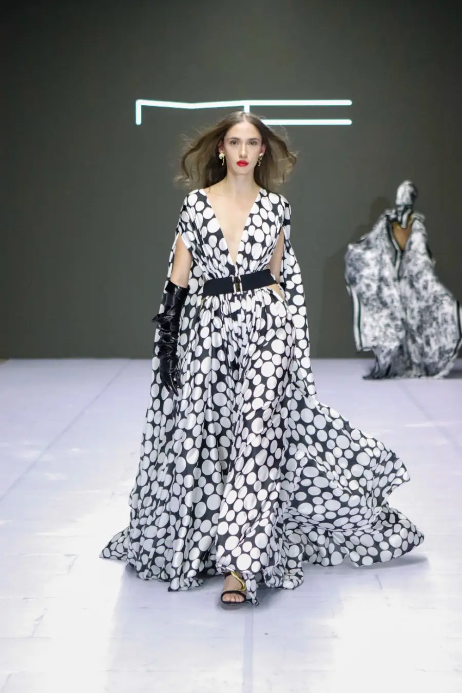 Pasarela Michael Castello