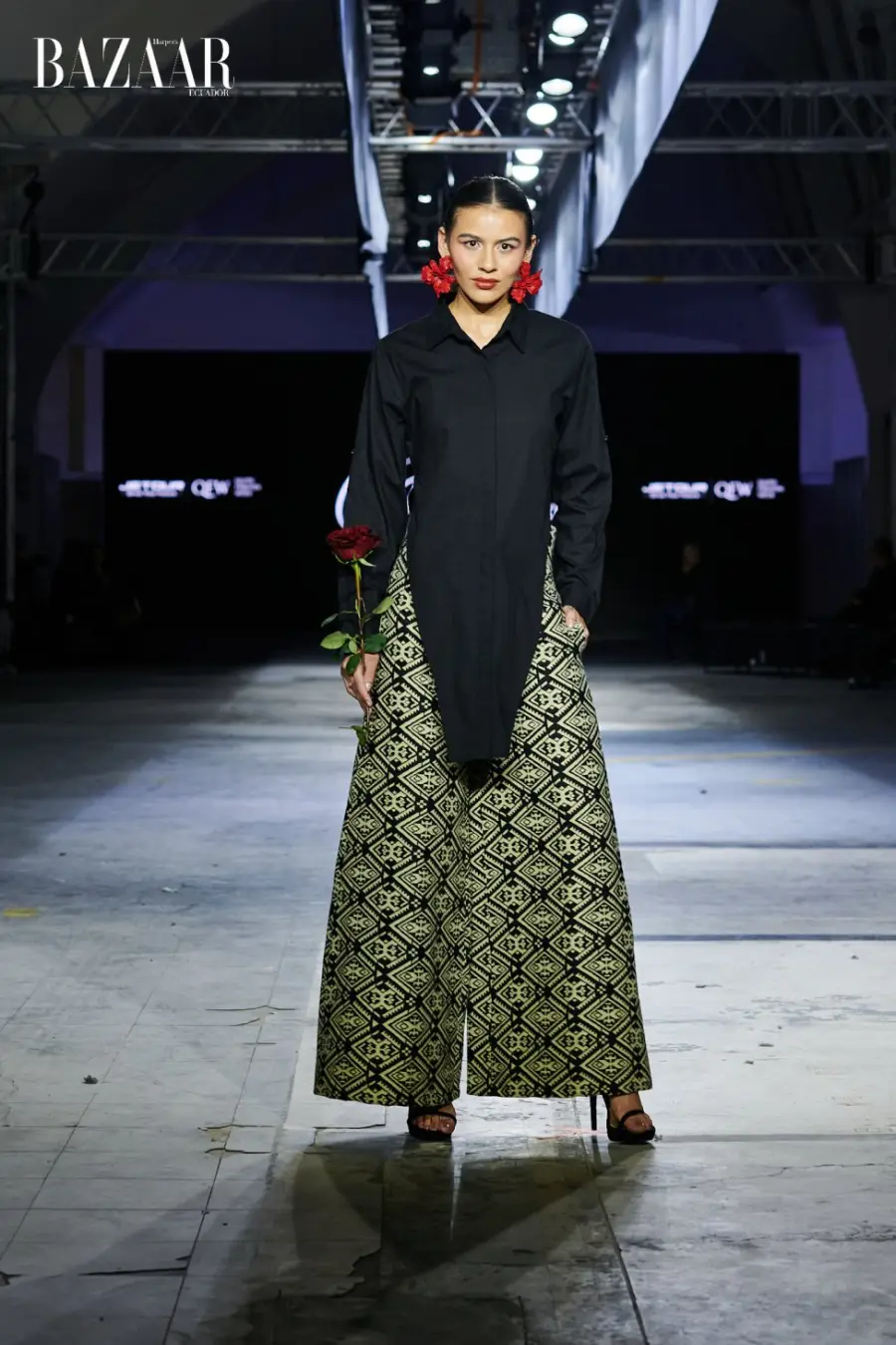 Jessica Velasco en el Quito Fashion Week. Foto: Daniel Queirolo.