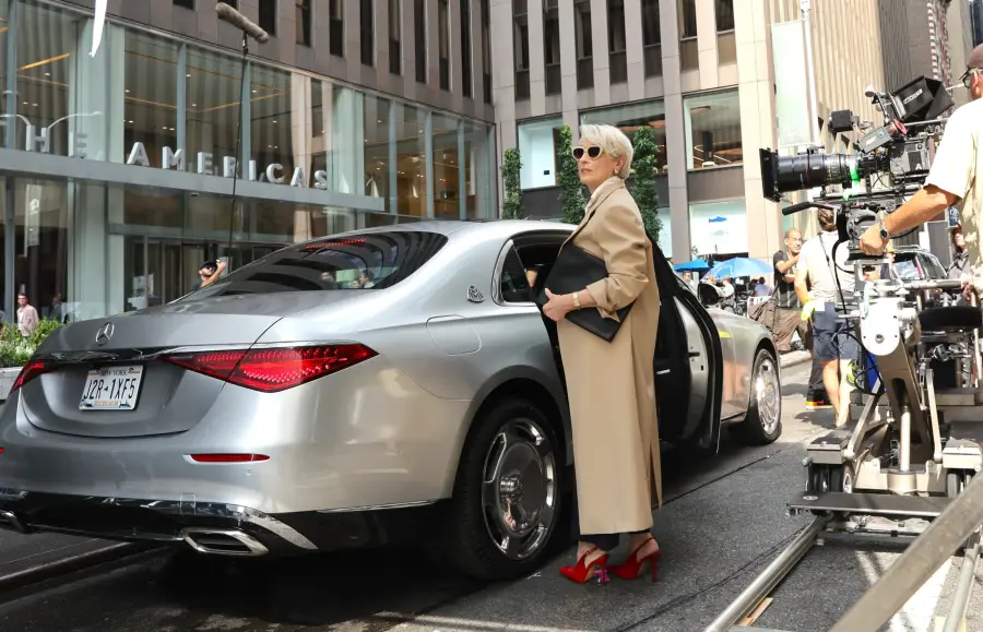 Meryl Streep es vista en el set de “The Devil Wears Prada 2 en Nueva York. (Foto de Jose Perez/Bauer-Griffin/GC Images). Getty Images