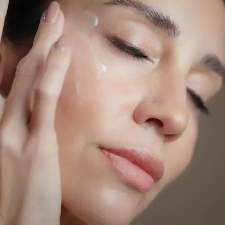 LAUNCHMETRICS SPOTLIGHT