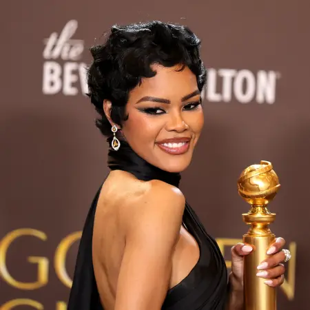 Joe Alwyn, Noah Jupe, Chloé Zhao, Jessie Buckley, Paul Mescal and Jacobi Jupe. Gilbert Flores. Penske Media via Getty Images.