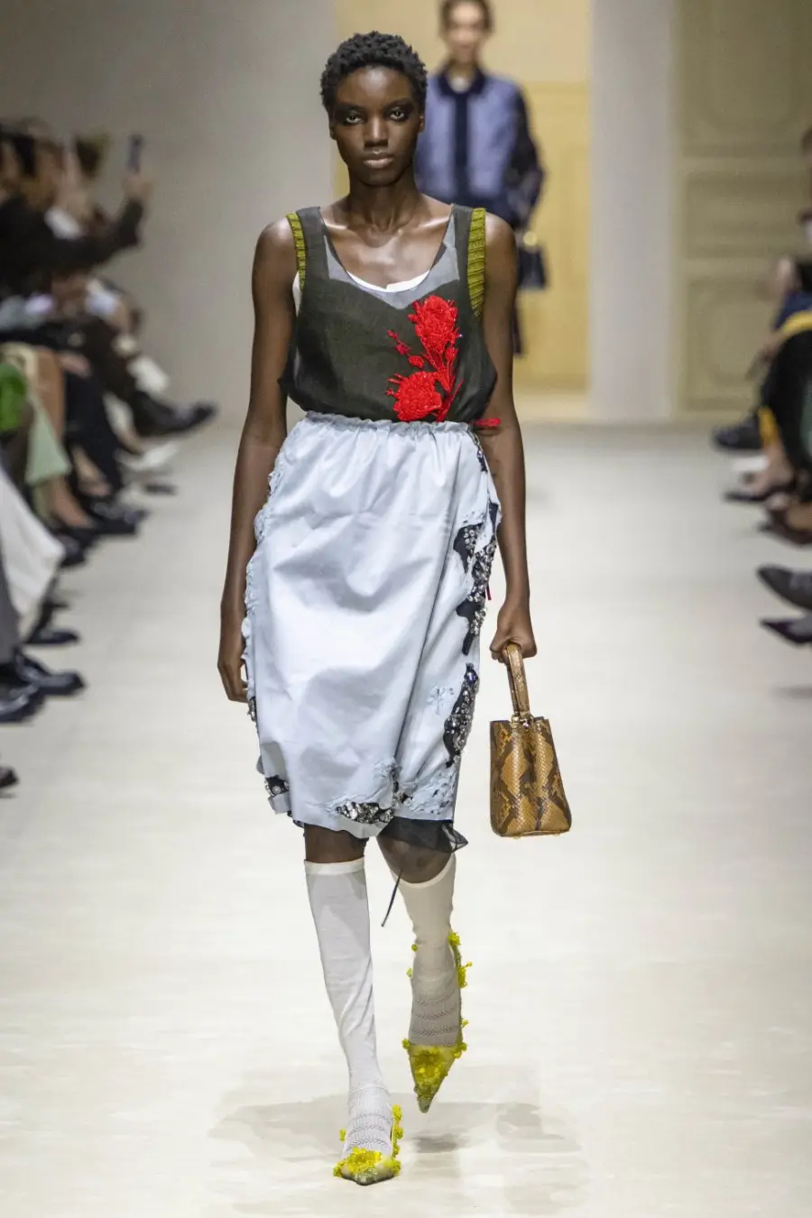 prada---runway---milan-fashion-week---womenswear-fallwinter-20262027-2263728714_2835x4256