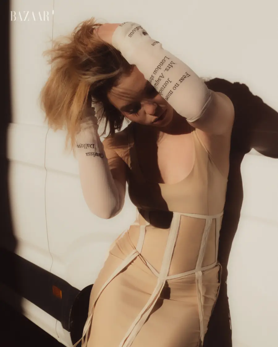 int the weight 1080x1350