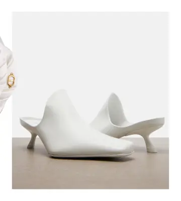 ¿Todo outfit mejora con zapatos blancos?