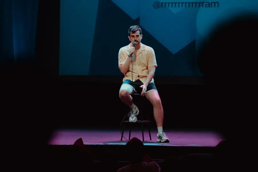 RICARDO ANDRADE MALO COMEDIANTE
