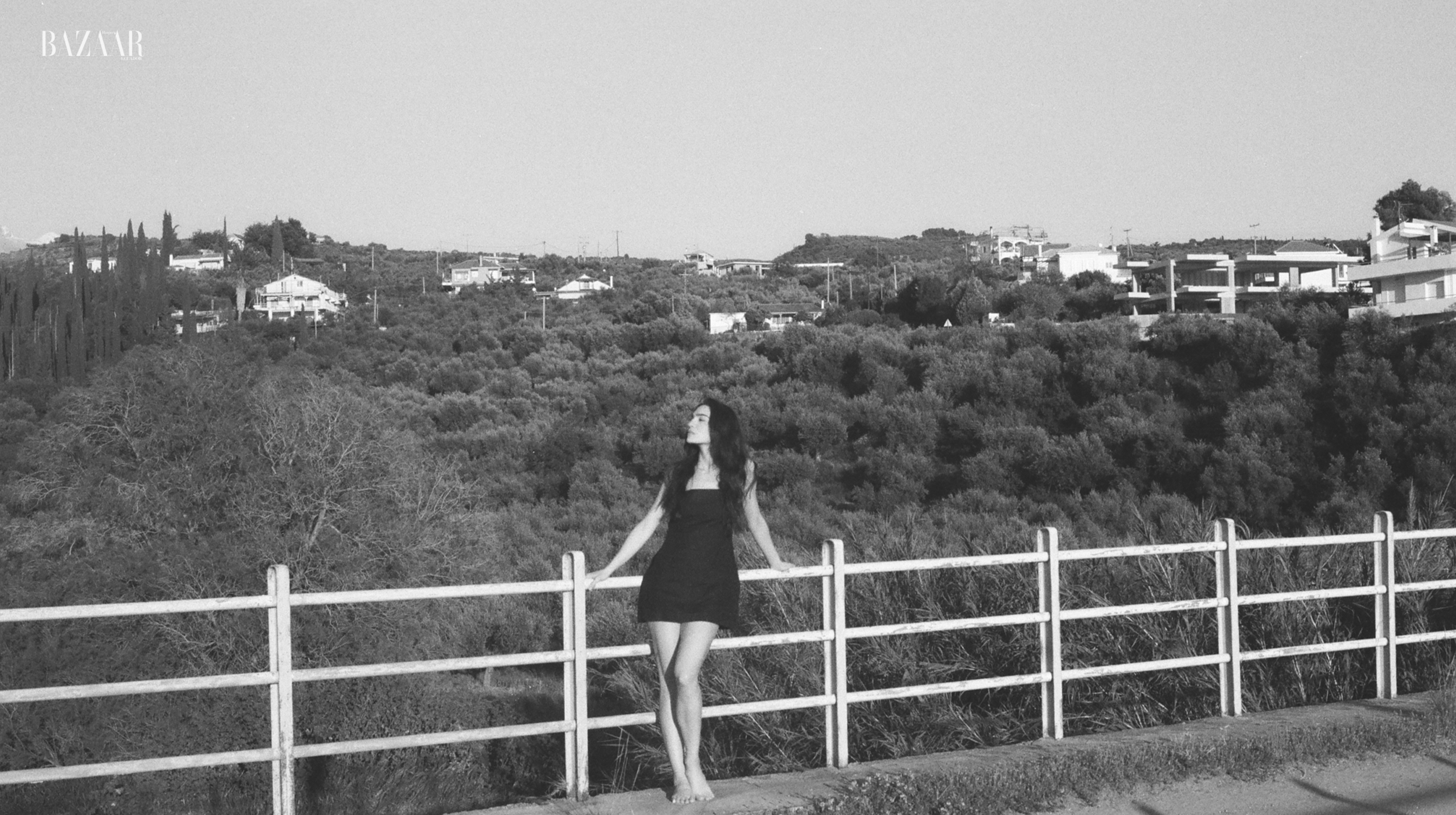 web 01 in between_