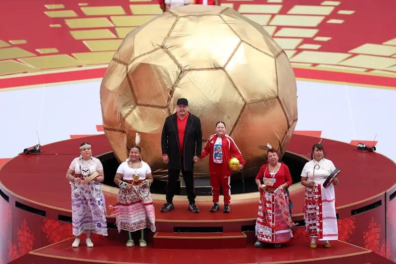CANADA MUNDIAL - Cortesía