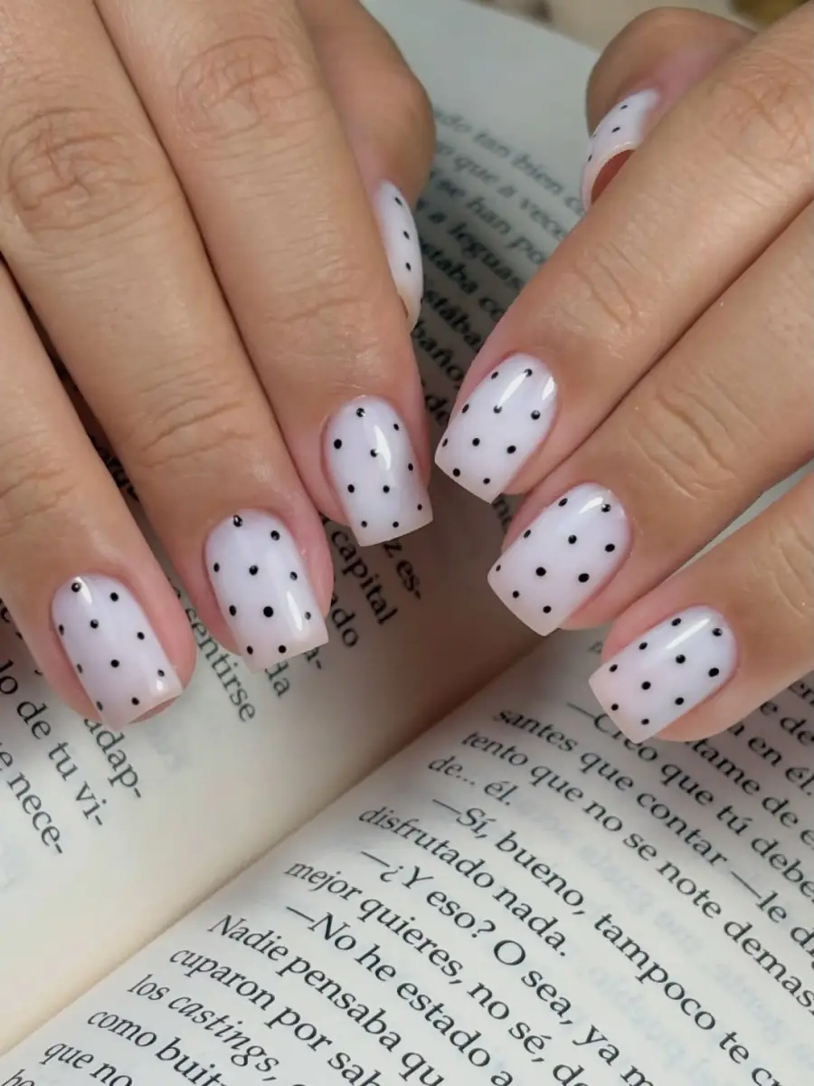 nails