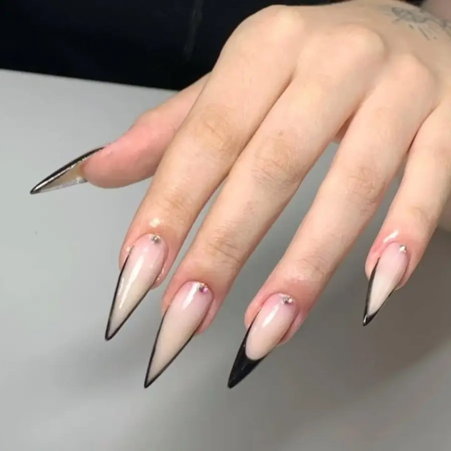 nails