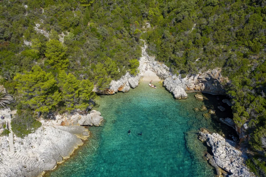 Isla - 1