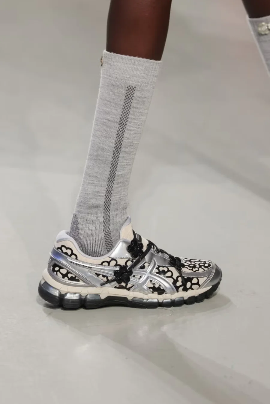 Sneakers - 1