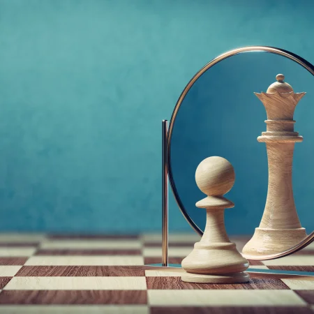 Pawn seeing a queen in mirror.