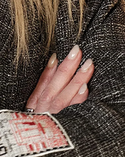 Cloud Nails - 1